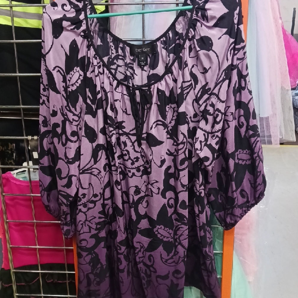 Terra & Sky Women's Purple and Black Top